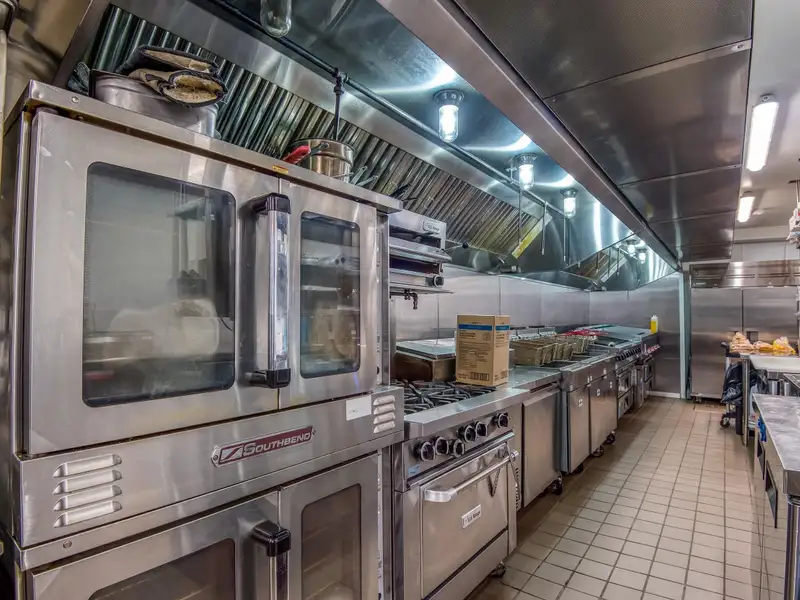 Newly Renovated Pizza and Italian Restaurant on Busy Highway with River Views