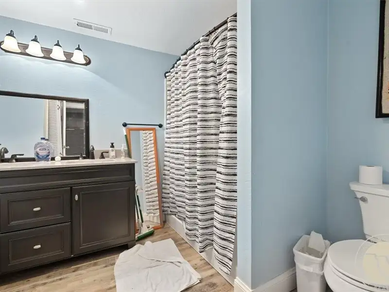 Renovated Saloon with Licenses Near Red Lodge and Beartooth Highway, Includes Living Space