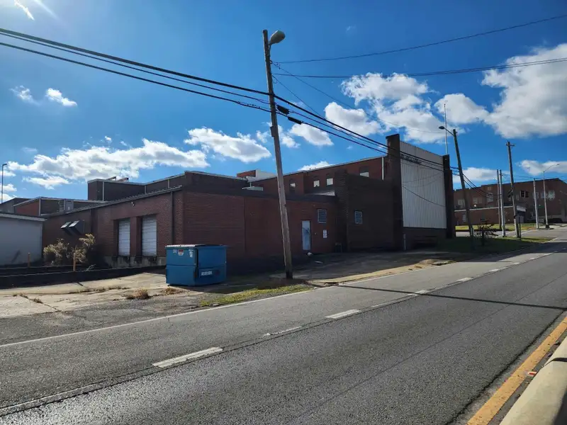 Versatile Commercial Space for Lease in High-traffic Area with Multi-level Offices