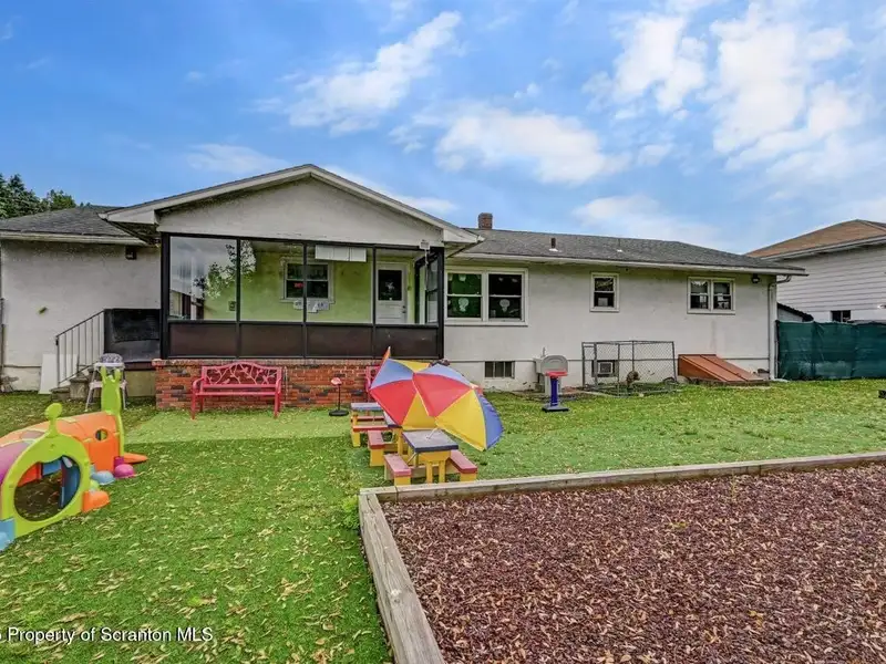 Established Day Care/preschool for Sale in Upper West Scranton, 52 Child Capacity