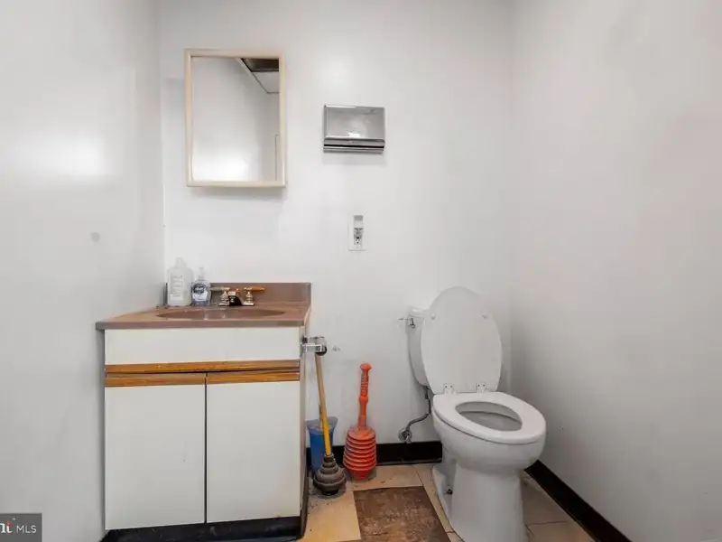 Versatile Commercial Fabrication Shop and Office Near Downtown Baltimore