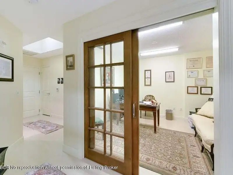 Live/work Condominium in Downtown West Palm Beach with Private Entrance and Parking