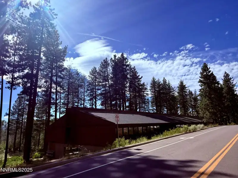 2000sf Office Space with Lake Views in Lake Village Professional Building, Tahoe
