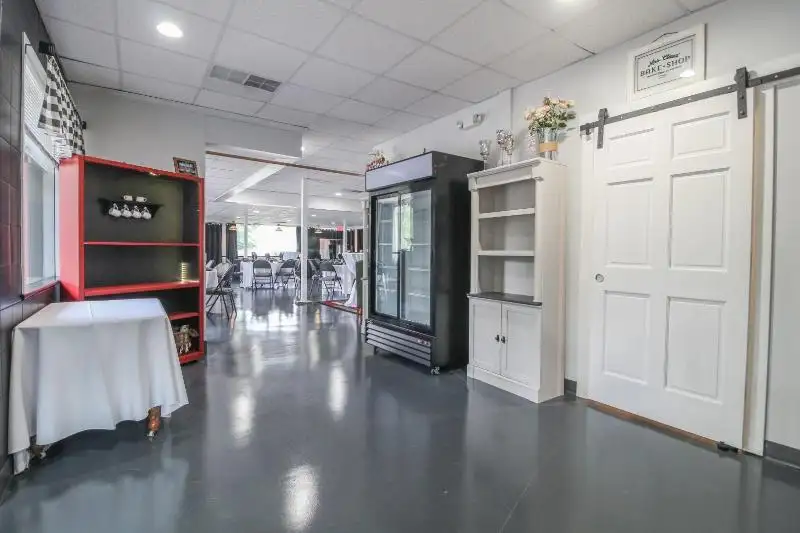 Turn-key Restaurant Building on 1.58 Acres with Ample Parking and Kitchen Facilities