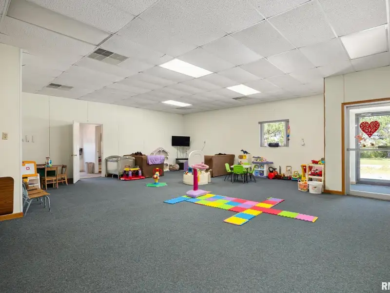 Turnkey Commercial Fitness Facility with Strong Membership Base in Prime Location