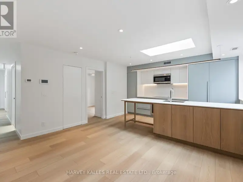 Modern Two Bedroom Suite in Bedford Park with High-end Finishes and Great Amenities
