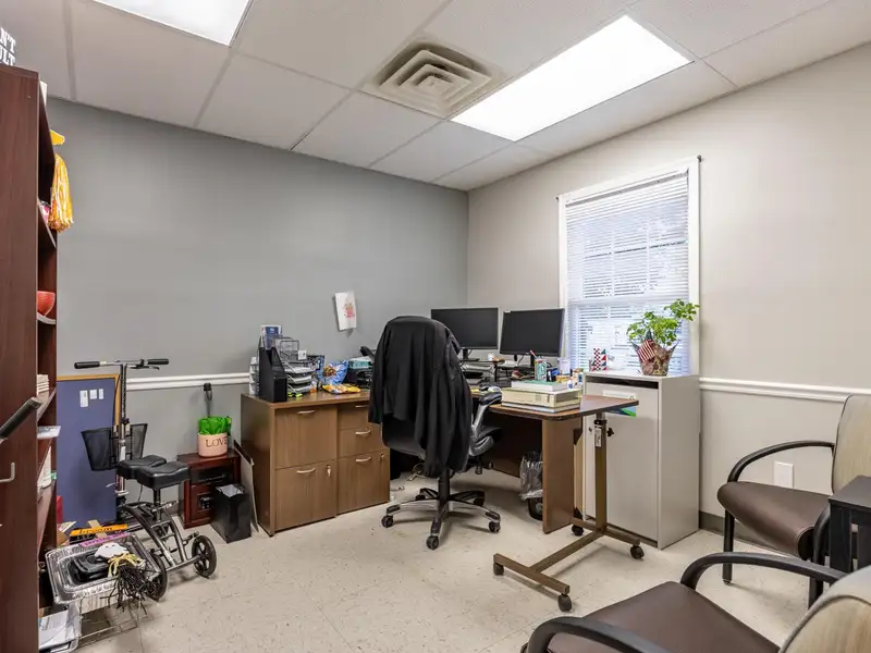 Medical Office Space for Lease in Cleveland, Tn – 12 Exam Rooms and Additional Features