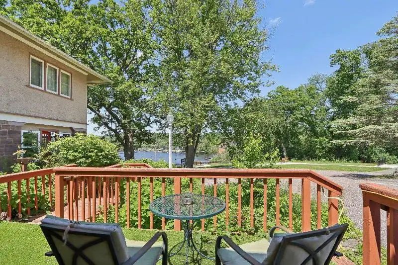 Turnkey B&b and Event Center in Wisconsin Dells with 17 Guest Suites