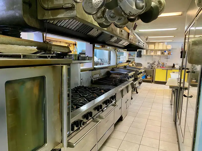 Turnkey Restaurant Opportunity in High-traffic Woodsville/haverhill, Nh with Growth Potential