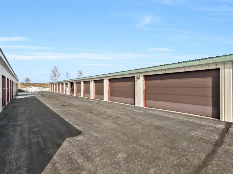 Side-by-side Heated Garage Units Near Yampa Valley Regional Airport