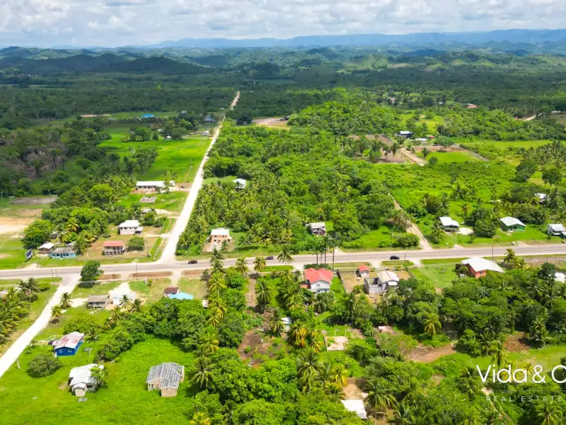 1-acre Lot for Sale in Camalote, Belmopan with Highway Frontage and Fenced Boundaries