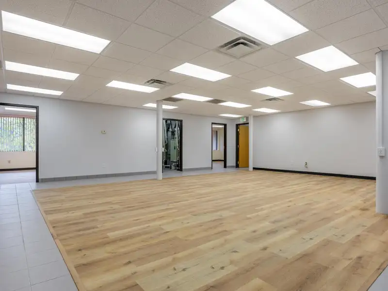 Cleveland, Tn Office Suites for Lease - Newly Remodeled, 2,400 & 2,164 Sq Ft
