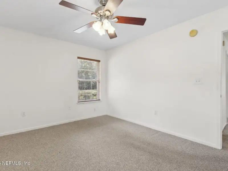 5.04-acre Mixed-use Parcel with Home and Shop in Nassau County