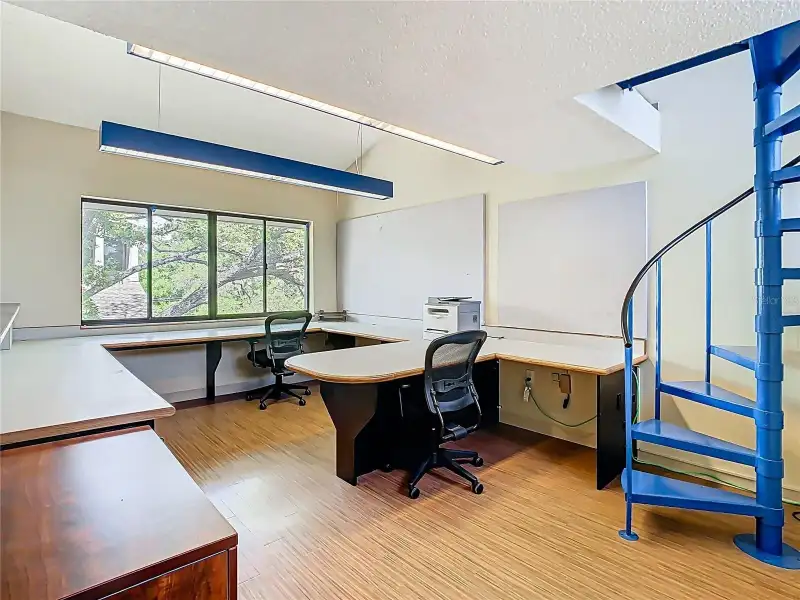 Prime 1,472 Sq. Ft. Office Condo on Busy Tampa Road with Conference Room