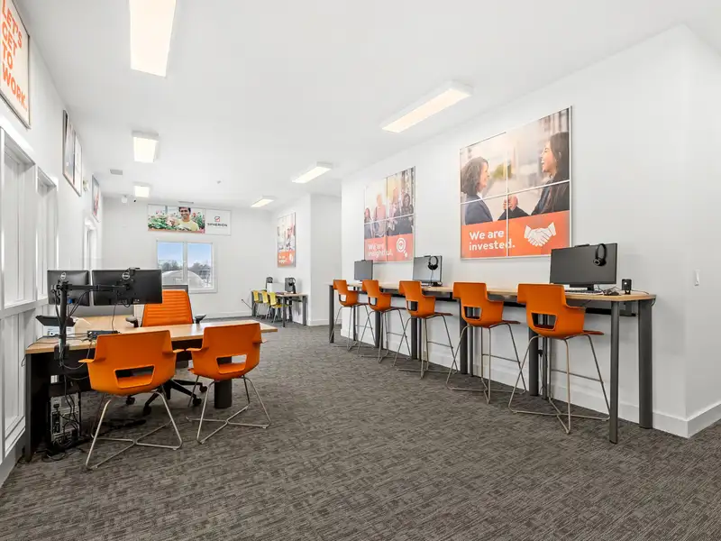 Modern Office Space for Lease in Lakeview District, Battle Creek with High Visibility
