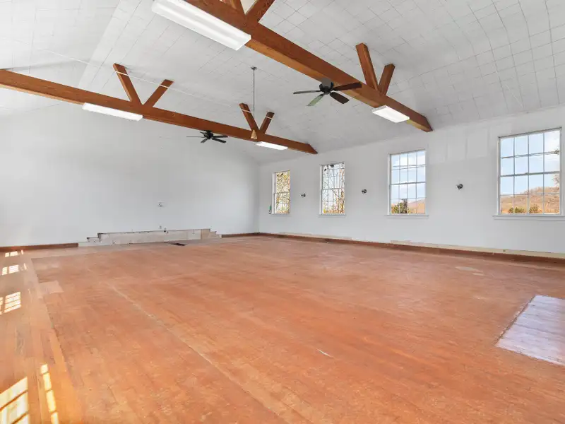 Versatile 3,600+ Sqft Commercial Building for Lease in Bethel Community