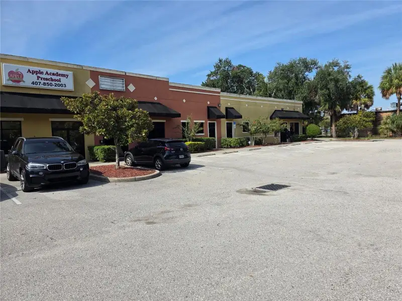 Versatile Commercial Space with Zoning for Office, Retail, and Light Industrial Near I-4