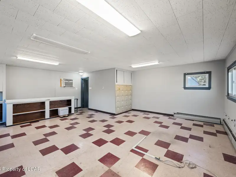 8,000+ Sq Ft Versatile Building in Central Wyoming Near Wyoming Ave