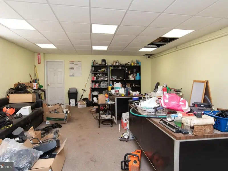Commercial Property with Office and Warehouse Space in Norristown, Ideal for Multiple Tenants