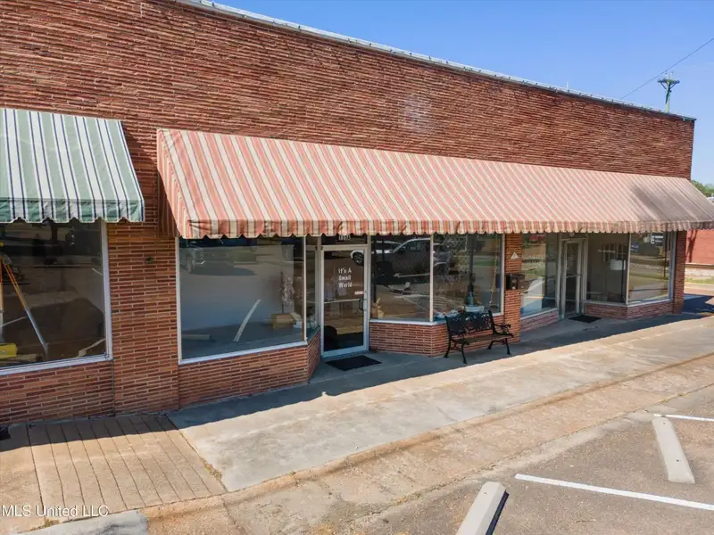 Commercial Property for Sale on Historic Batesville Town Square