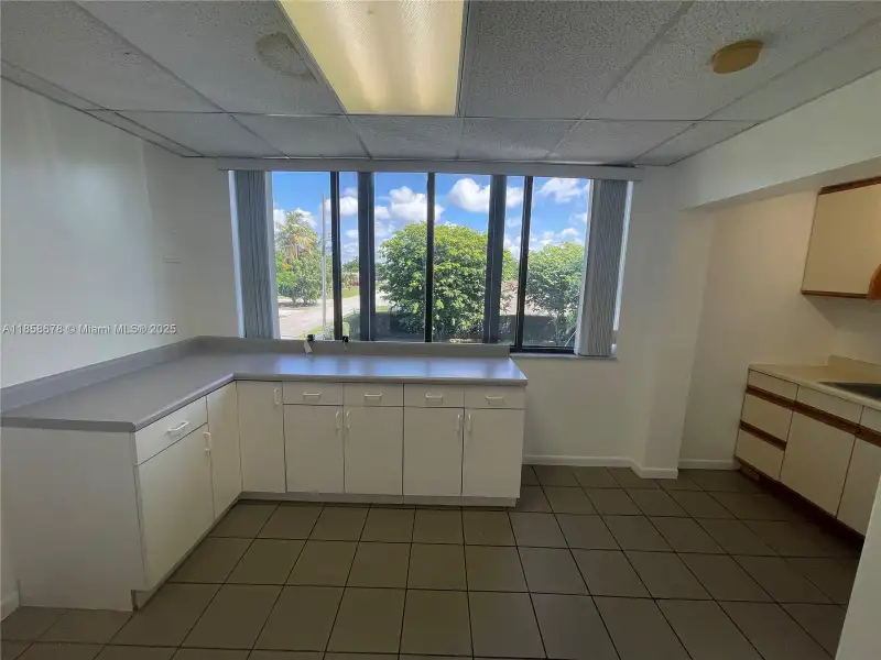 Professional Office Suite for Lease in Secure Pembroke Building, Convenient 95 Access