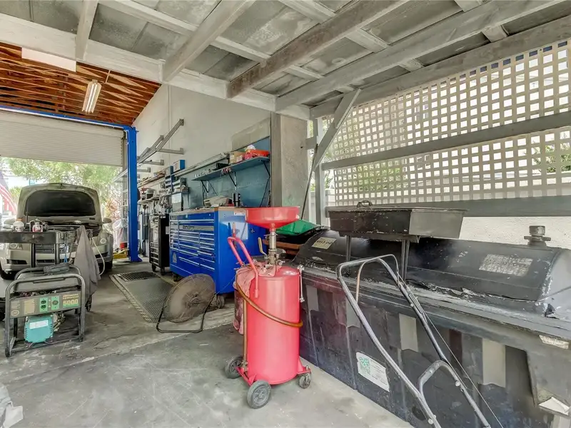 Auto Repair Shop for Sale in Established Oldsmar Location with Equipment and Storage