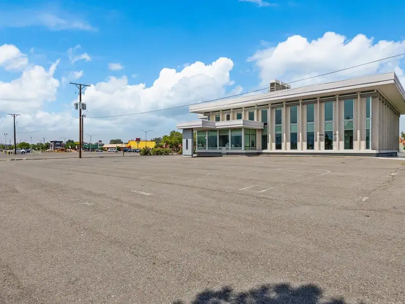 Class a Executive Office Suite for Lease in the Vault - All-inclusive Amenities