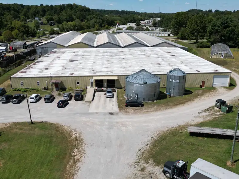 Versatile 150,000 Sq. Ft. Warehouse with Dock Access and Greenhouses in London, Ky