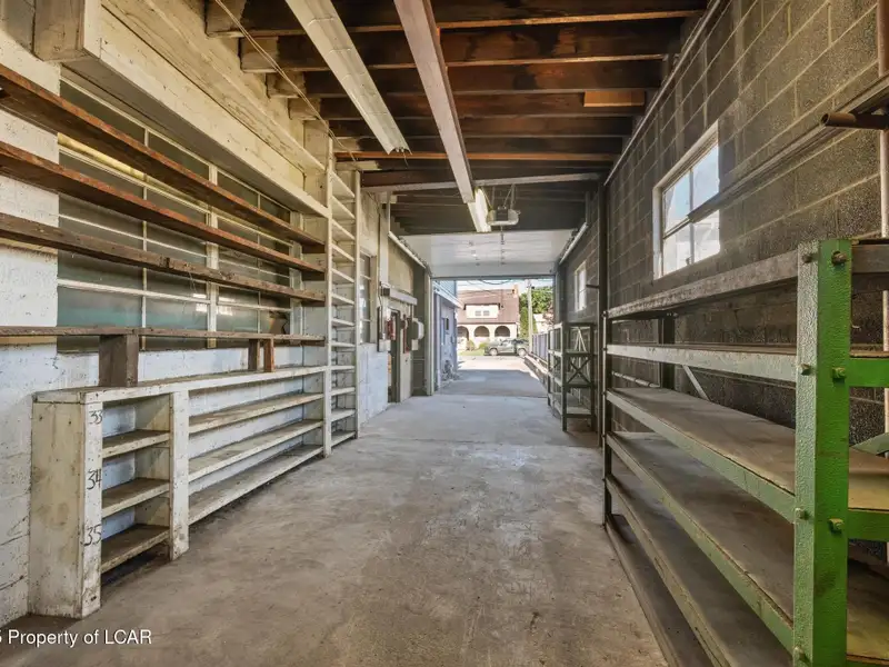 8,000+ Sq Ft Versatile Building in Central Wyoming Near Wyoming Ave