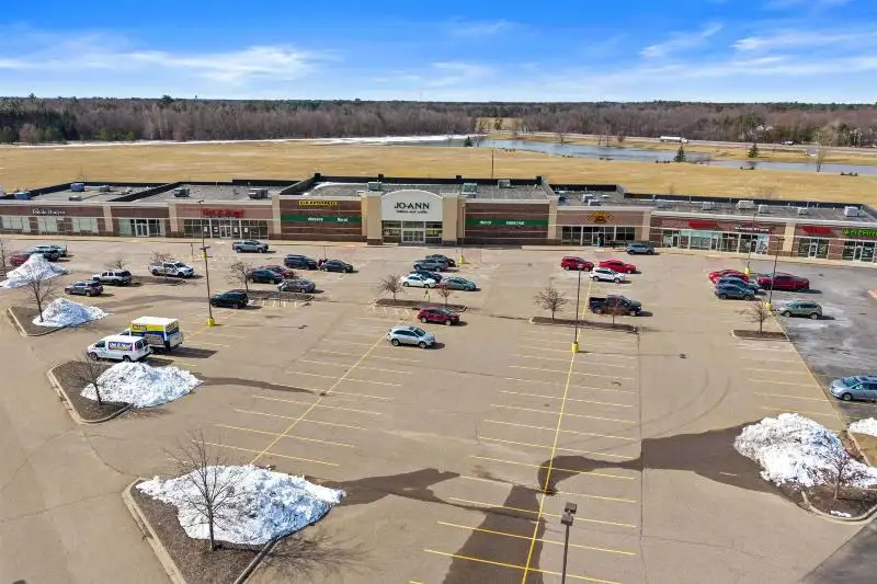 Retail Space for Lease in Plover, Wi - 4,000 Sf with High Visibility