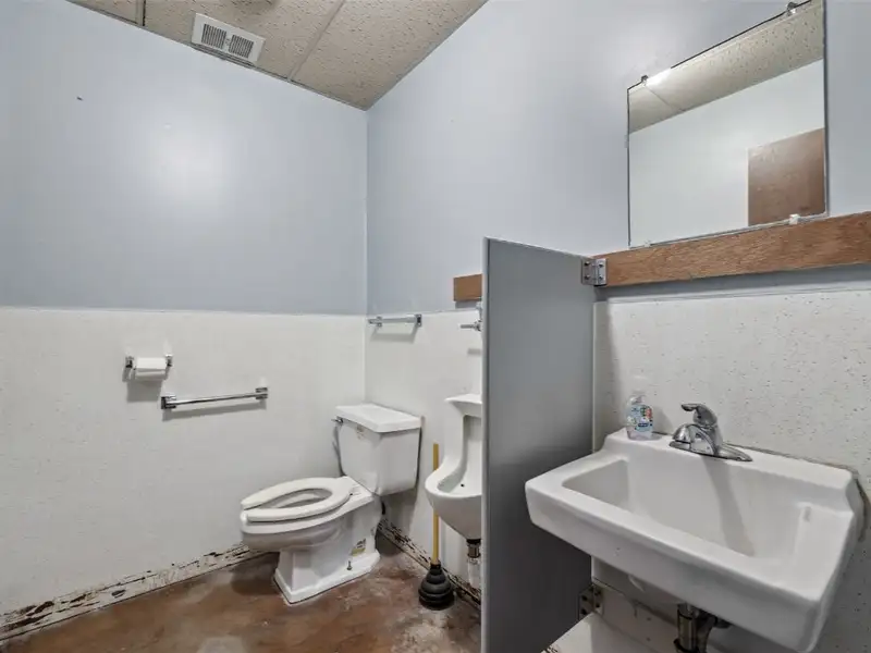 Flexible Office/retail Space for Lease in High-traffic Location, Edgewood Rd Sw