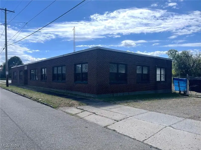 4 Acres of I-2 Heavy Industrial Land with 3,700 Sf Office Building