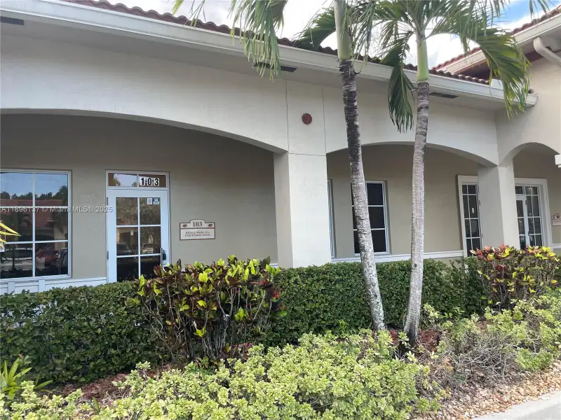 First-floor Office for Sale in Coral Springs Professional Campus, 1,479 Sq. Ft.