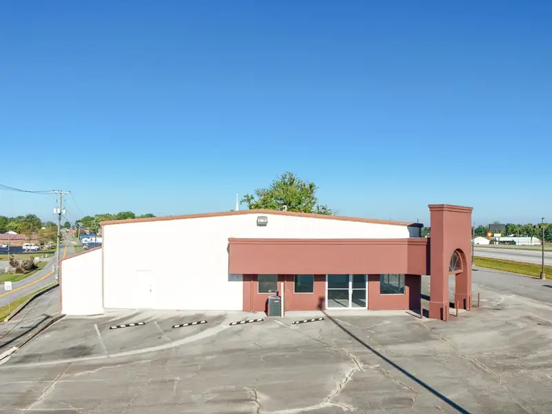 Versatile Commercial Property on Highway 25 N, Corbin with Showroom and Office Spaces