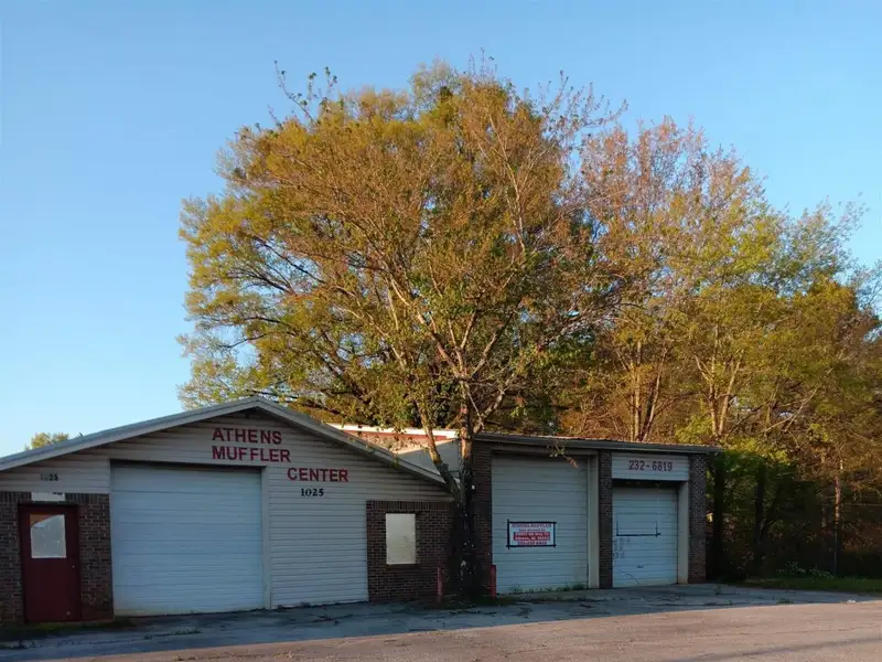 Commercial Property at High-traffic Intersection in Athens, Al