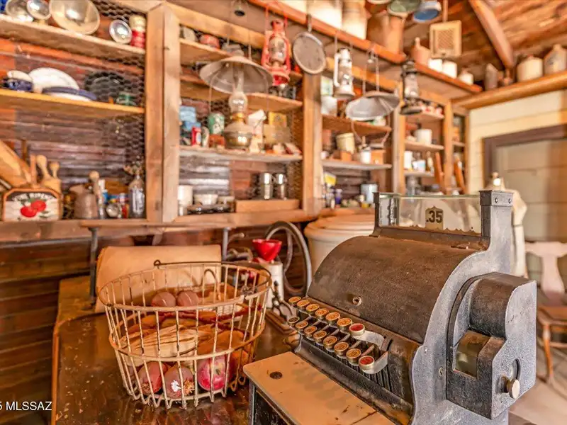 Gammons Gulch: Authentic Old West Movie Set and Museum Experience