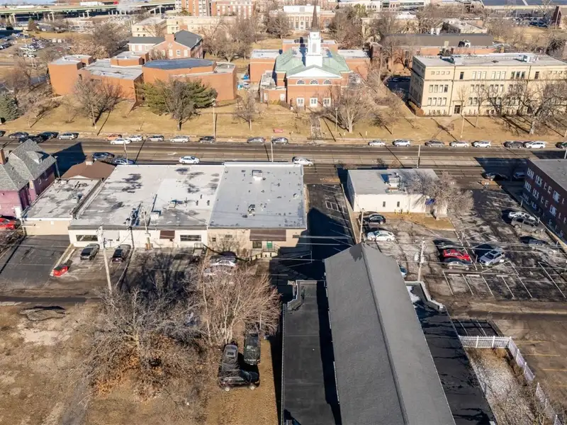 Income-producing Commercial Property with Four Buildings in Cedar Rapids' Medquarter