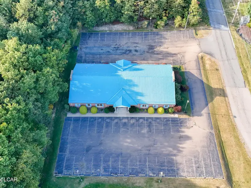 Versatile 6,844 Sq Ft Commercial Property Near Laurel Mall and Major Interstates