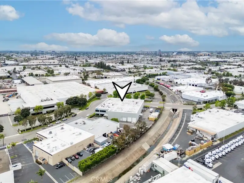 Versatile 21,447 Sq Ft Industrial/office Property in Orange's Thriving Commercial District
