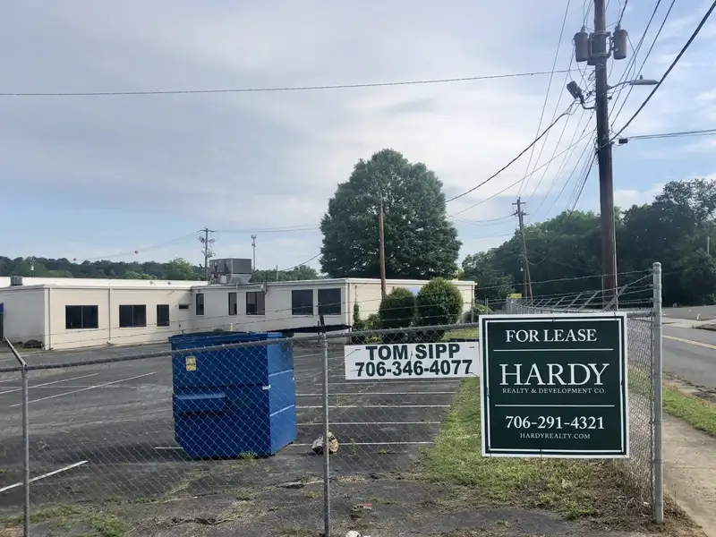 Office Space for Sublease in North Rome - 4,400 Sq Ft with 15+ Offices
