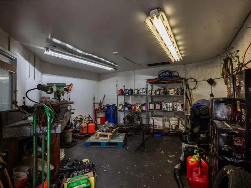 Prime Automotive Facility on Us 17/92 in Longwood, Fl - 9,700 Sq Ft