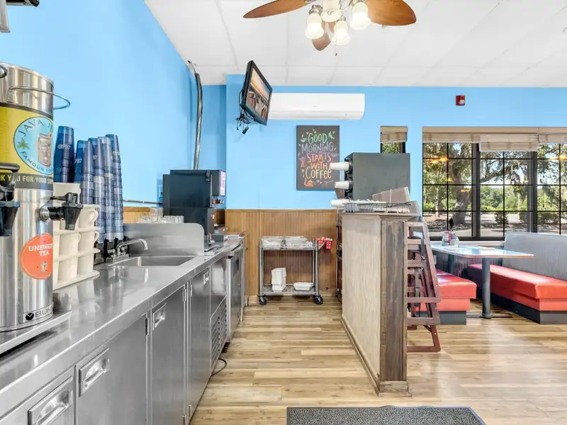 Established Restaurant for Sale in Prime Pawleys Island Location with Turn-key Opportunity