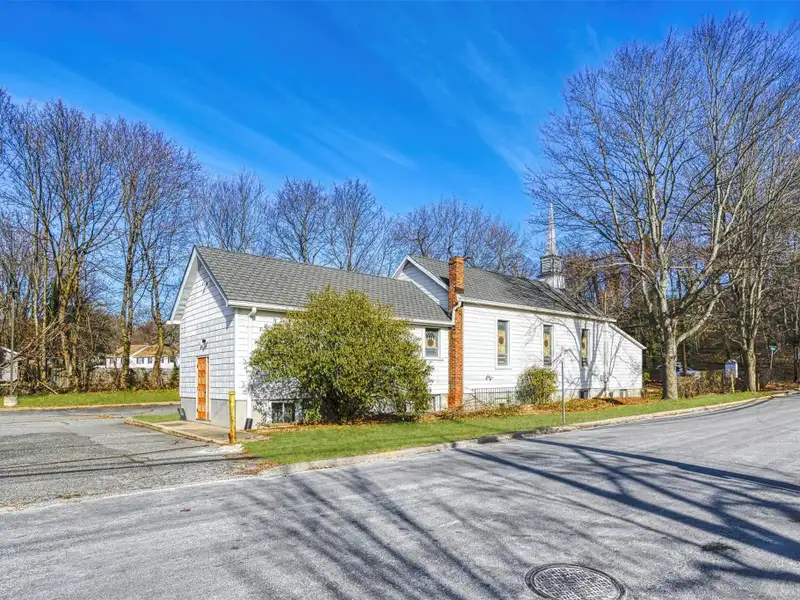 Historic Salem Ame House of Worship for Rent in Roslyn Heights, Nassau County
