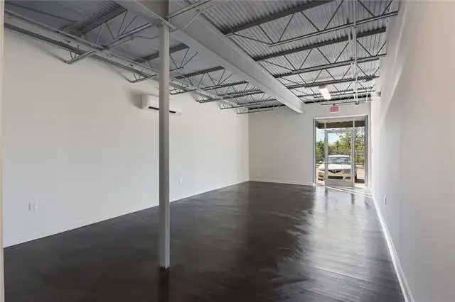 Renovated Commercial Space with Central Air and Onsite Parking for Rent
