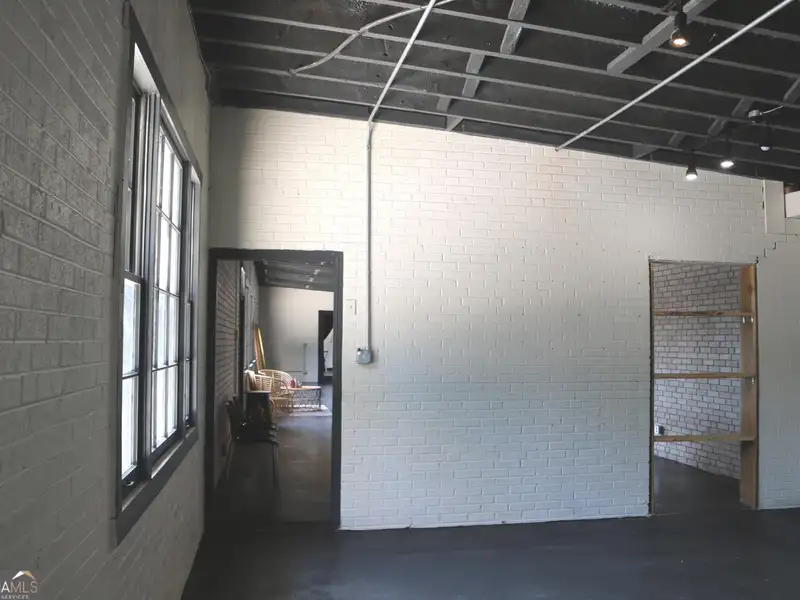 Commercial Building with Private Parking in Central Rome, Adaptable Open Floorplan