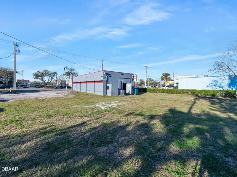 Commercial Property with 90ft Frontage on International Speedway Blvd, Daytona Beach