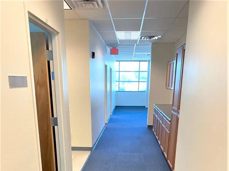 Modern Commercial Suites Near Ft Huachuca with Mountain Views and Ample Parking