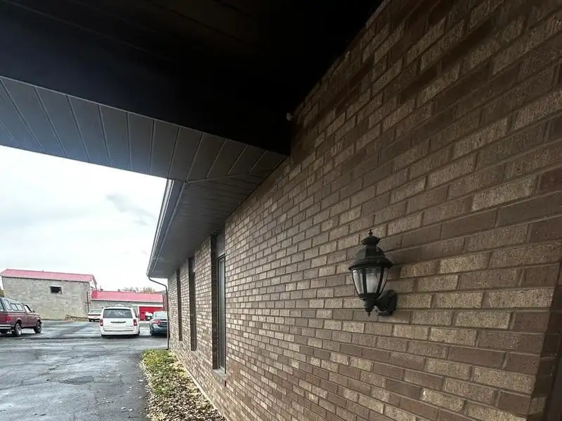 Versatile 3,200 Sq Ft Brick Building in High-traffic Location with Ample Parking
