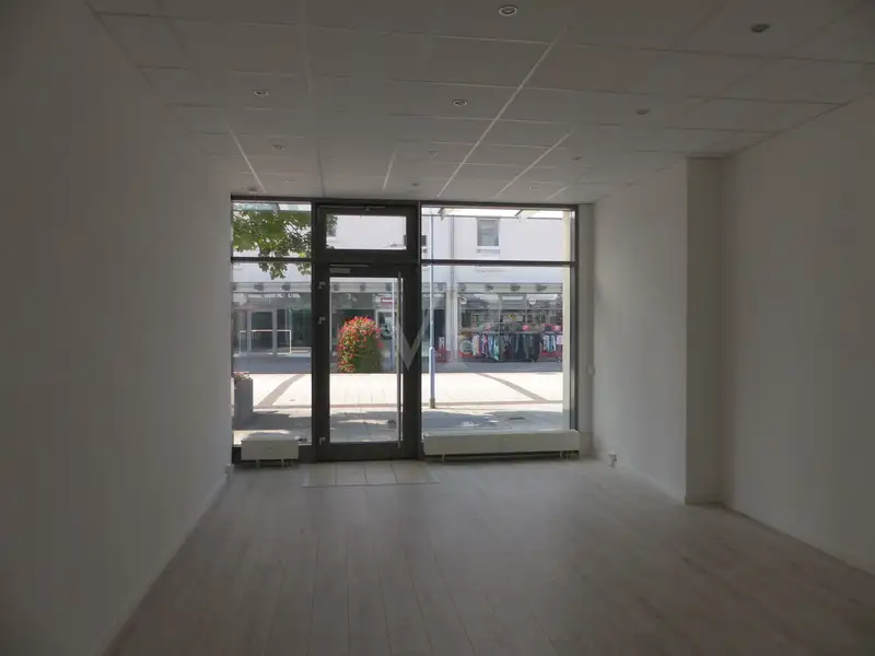 Versatile Storefront in Sinzheim's Marktstraße Near Town Hall and Weekly Market