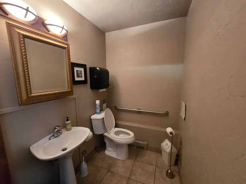 Private Salon Suite on 7th Street with Equipment, Large Windows, and Private Entrance